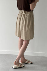 Peanut Pintuck Banding Short
