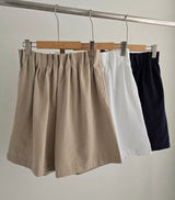 Peanut Pintuck Banding Short