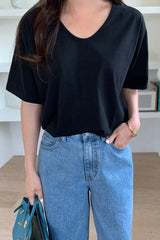 Essential U-Neck Tee