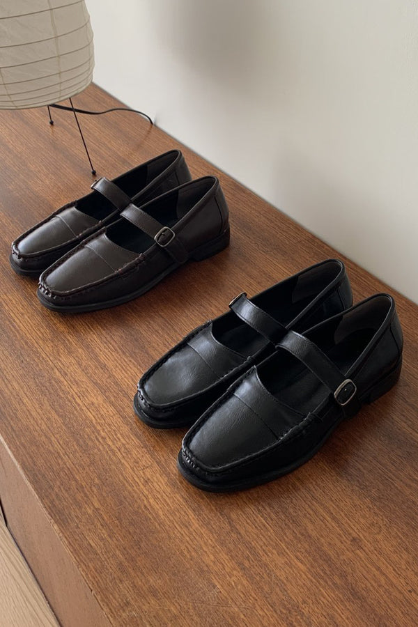 M310 Vintage Strap Loafer