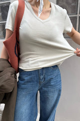 Essential V-Neck Span Tee
