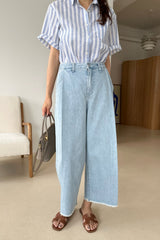 Light Pintuck Denim Pants