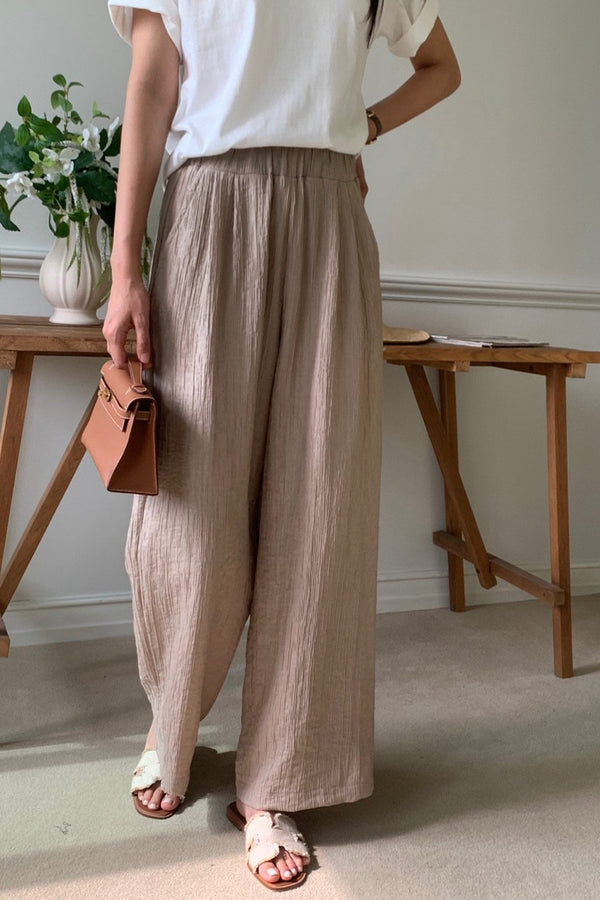 Yoru Pintuck Banded Pants