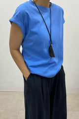 Holder Tee