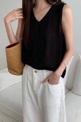 Reversible V-Neck Sleeveless Knit