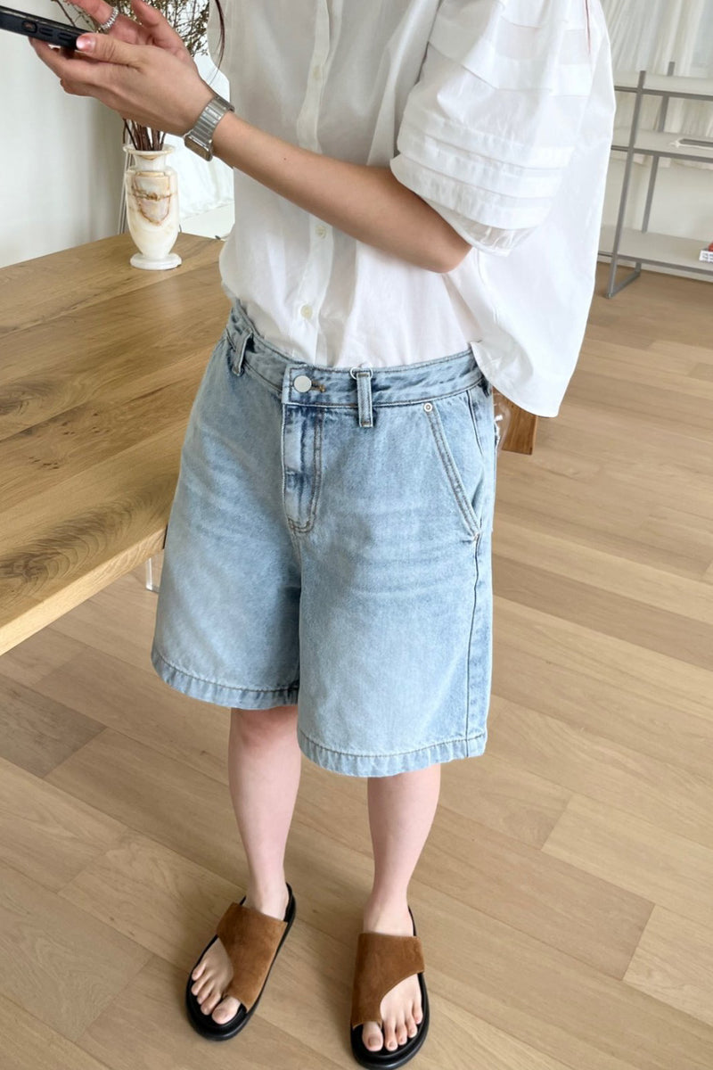 Simple Half Denim