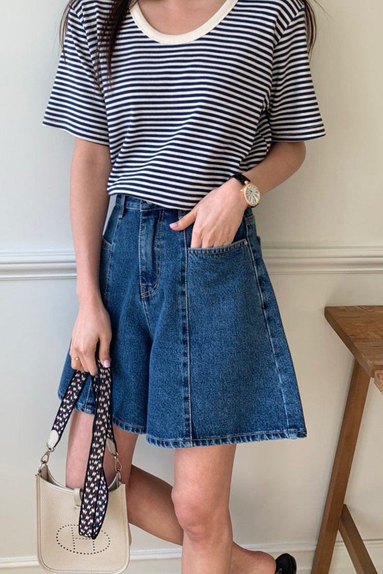 Seam Denim Shorts