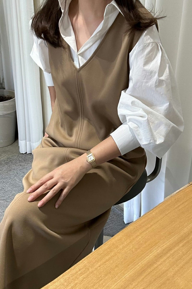 V-neck Jasmin Dress