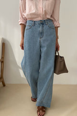 Curved Wide-Leg Denim