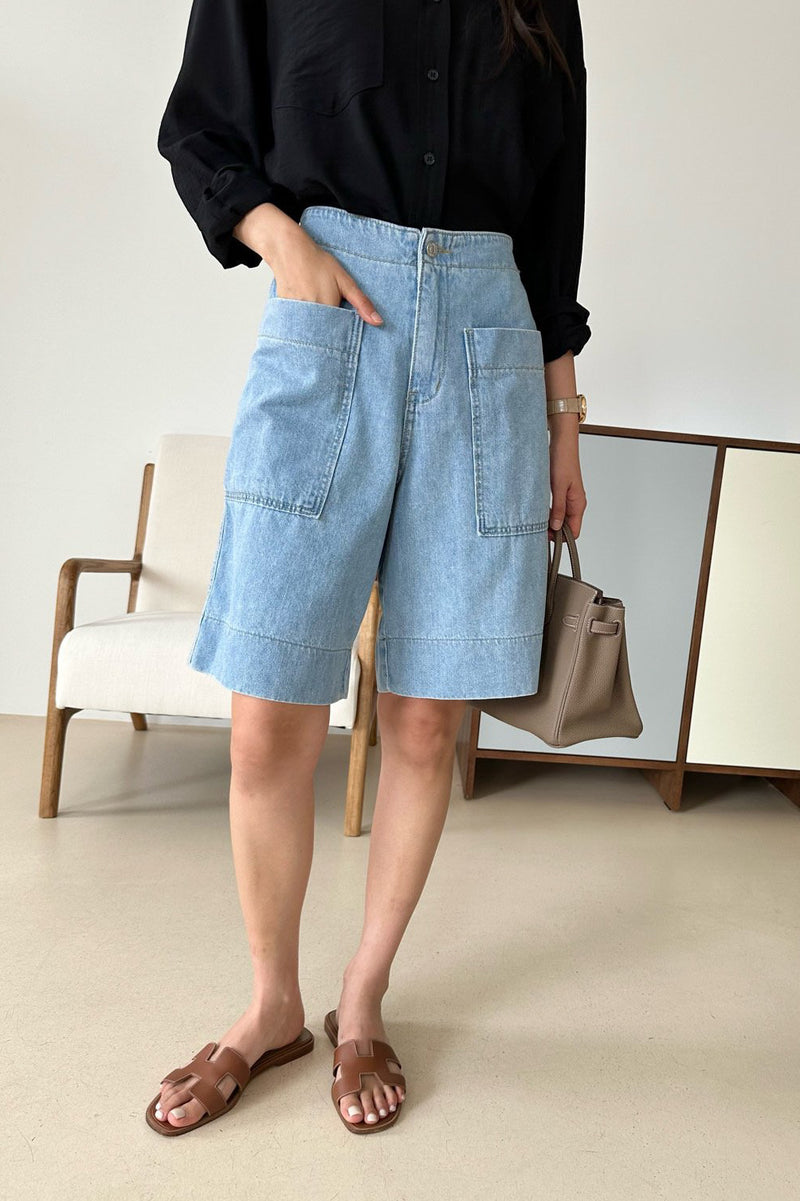 Clean Pocket Denim Shorts