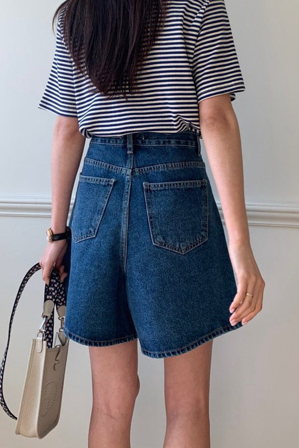 Seam Denim Shorts