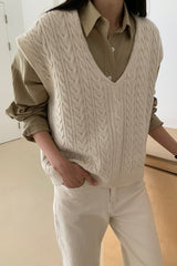 Loose Cable Vest