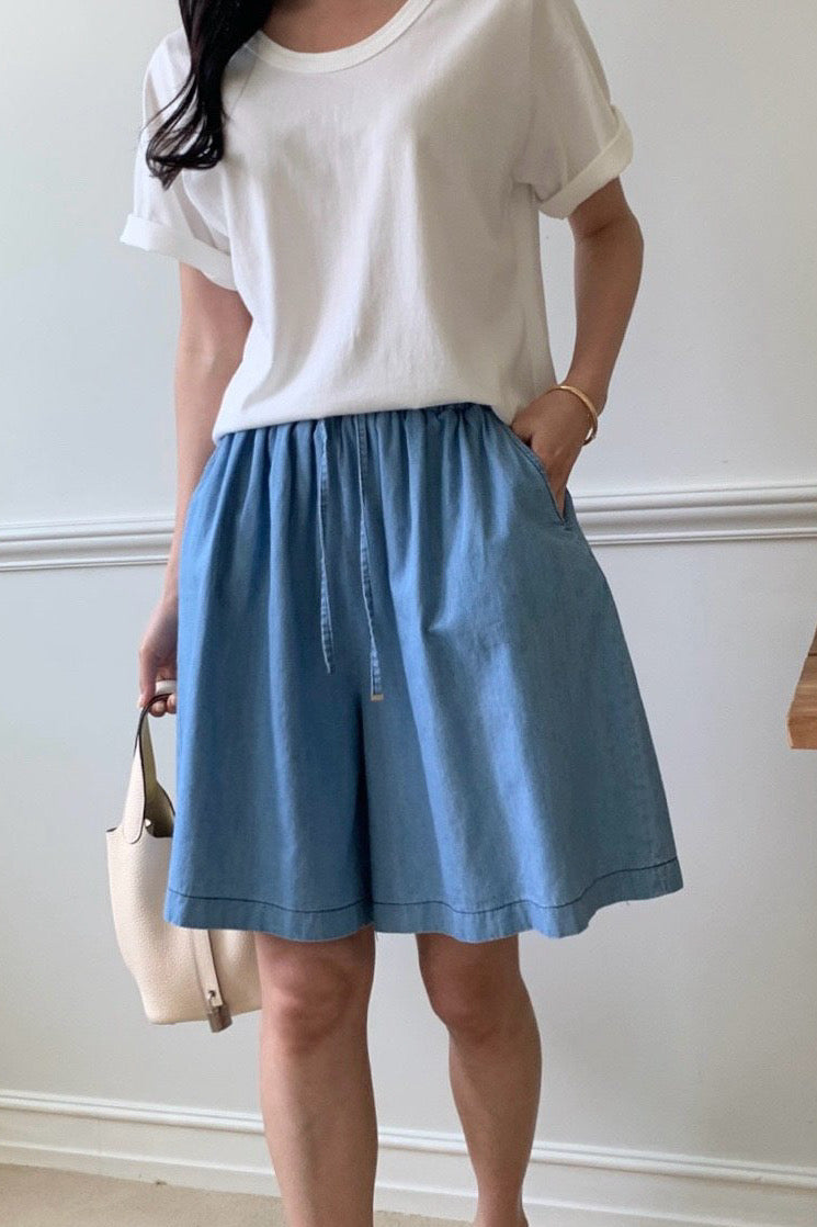 Easy Denim Shorts