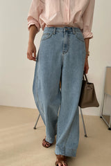 Curved Wide-Leg Denim