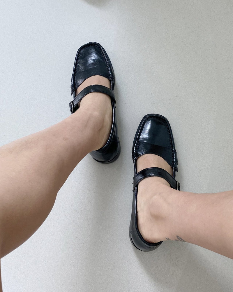 M310 Vintage Strap Loafer