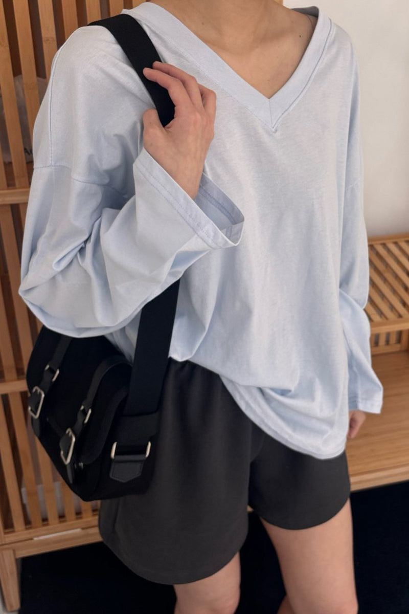 Silky V-neck Tee