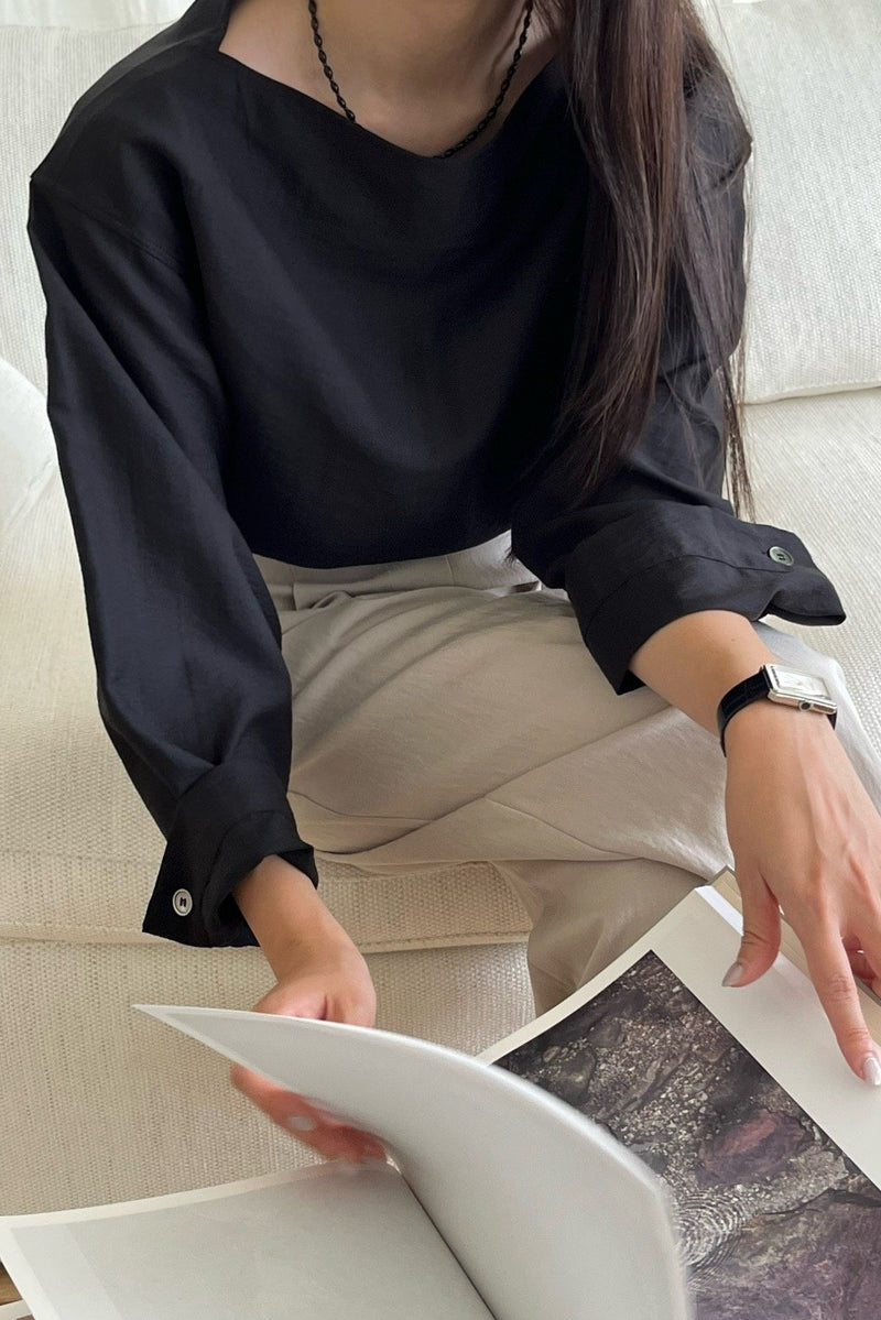 Classic Boatneck Blouse