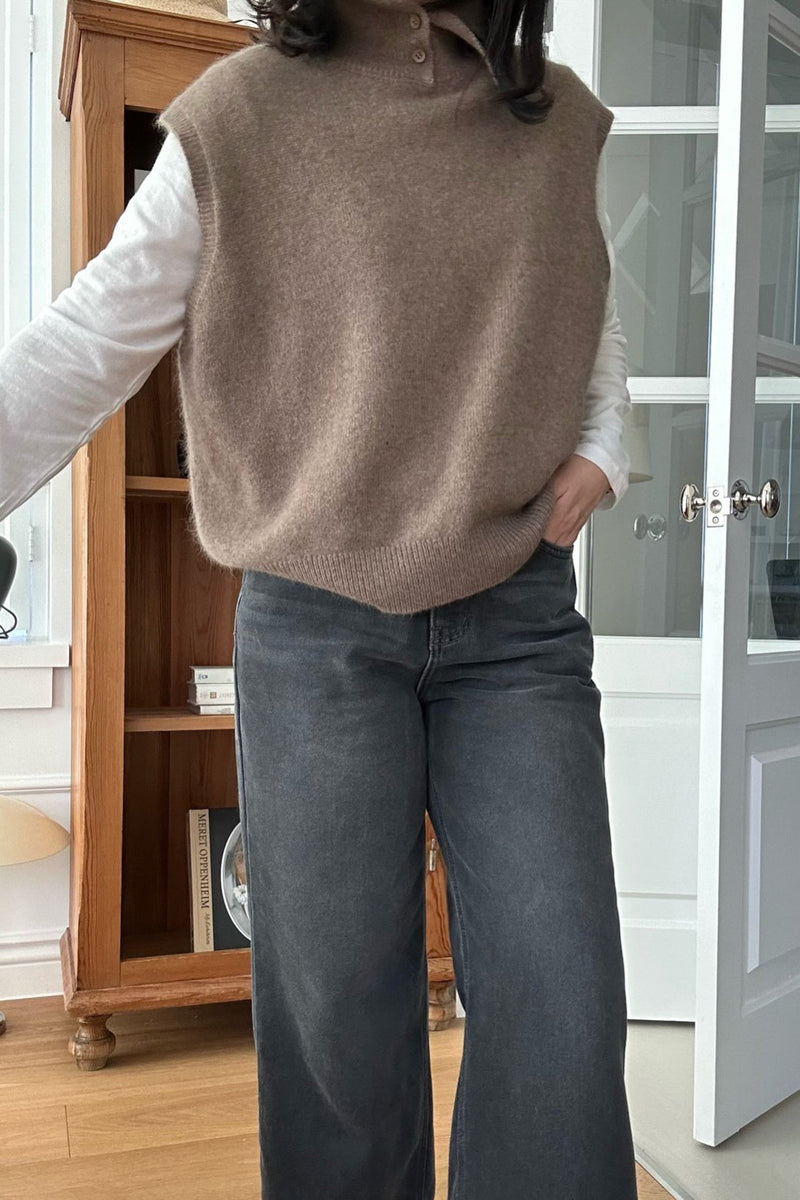 Reversible Cashmere Turtle Vest