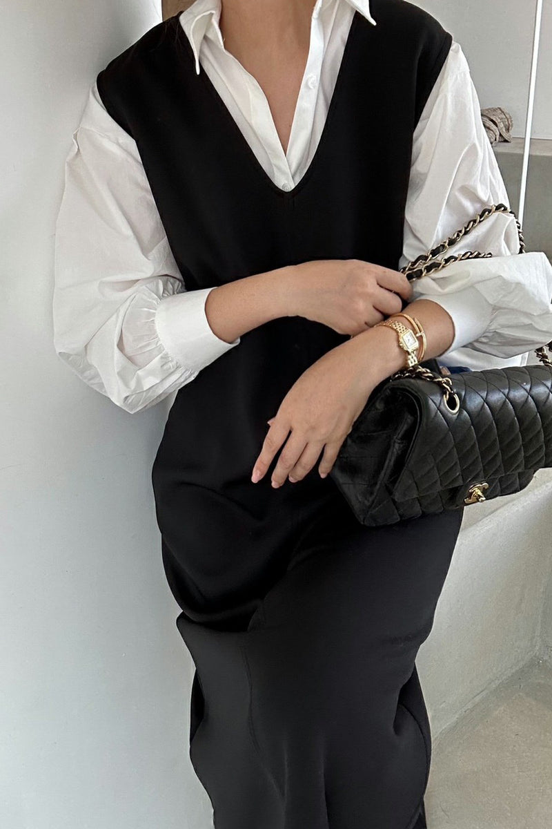 V-neck Jasmin Dress