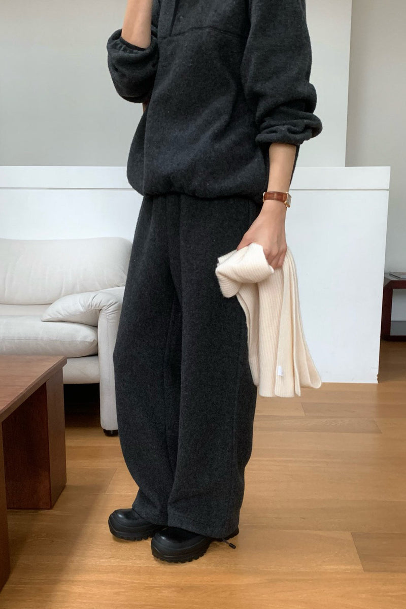 Winter Lounge Wool Set (also sold separately)