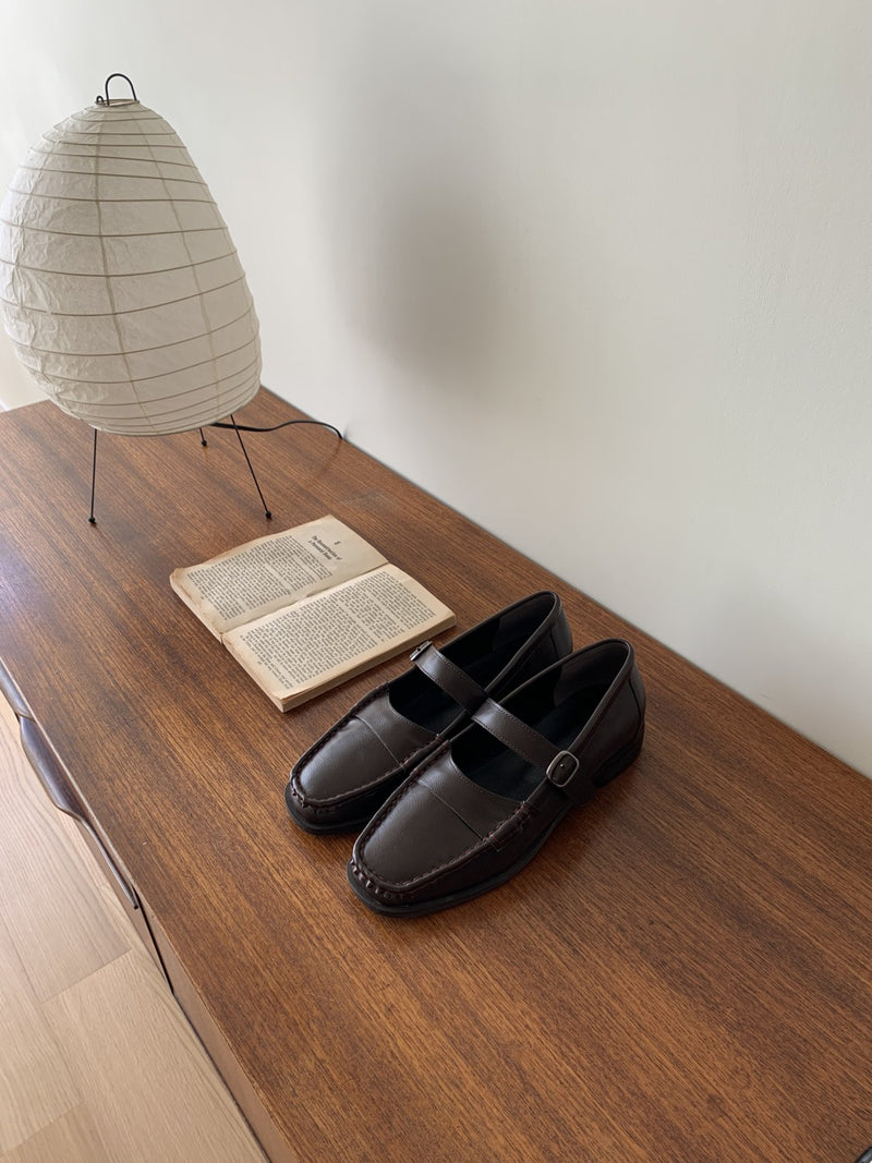 M310 Vintage Strap Loafer
