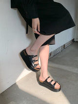 R841 Triple-Strap Platform Sandal