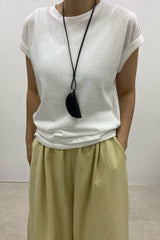 Holder Tee