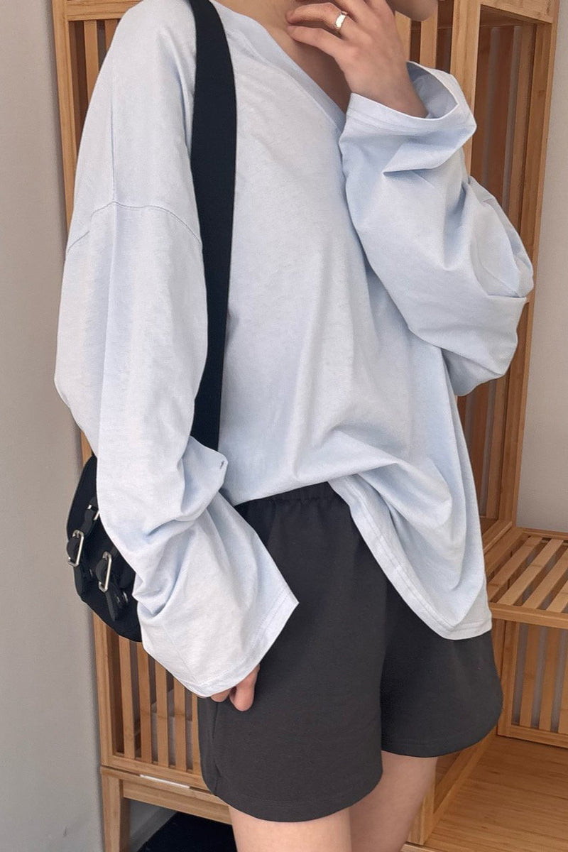 Silky V-neck Tee