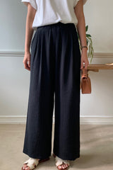 Yoru Pintuck Banded Pants