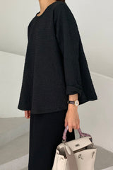 Crinkle Ease Blouse
