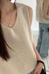 Reversible V-Neck Sleeveless Knit