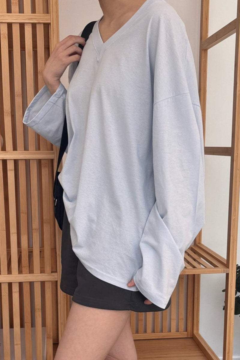 Silky V-neck Tee