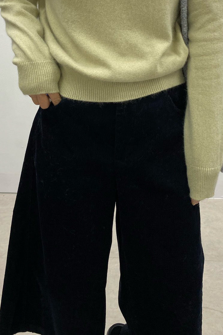 Crop Corduroy Banded Pants