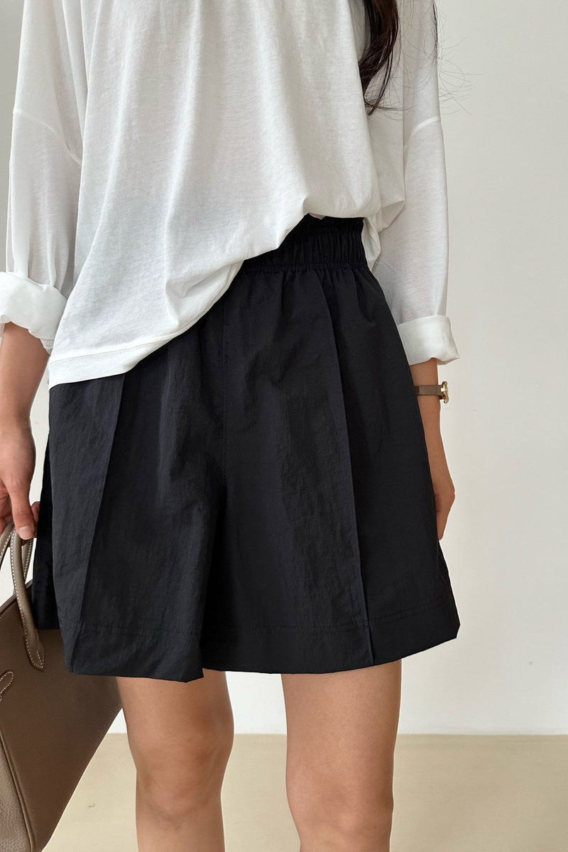Ruffle Band Shorts