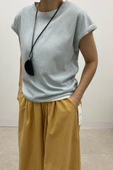 Holder Tee