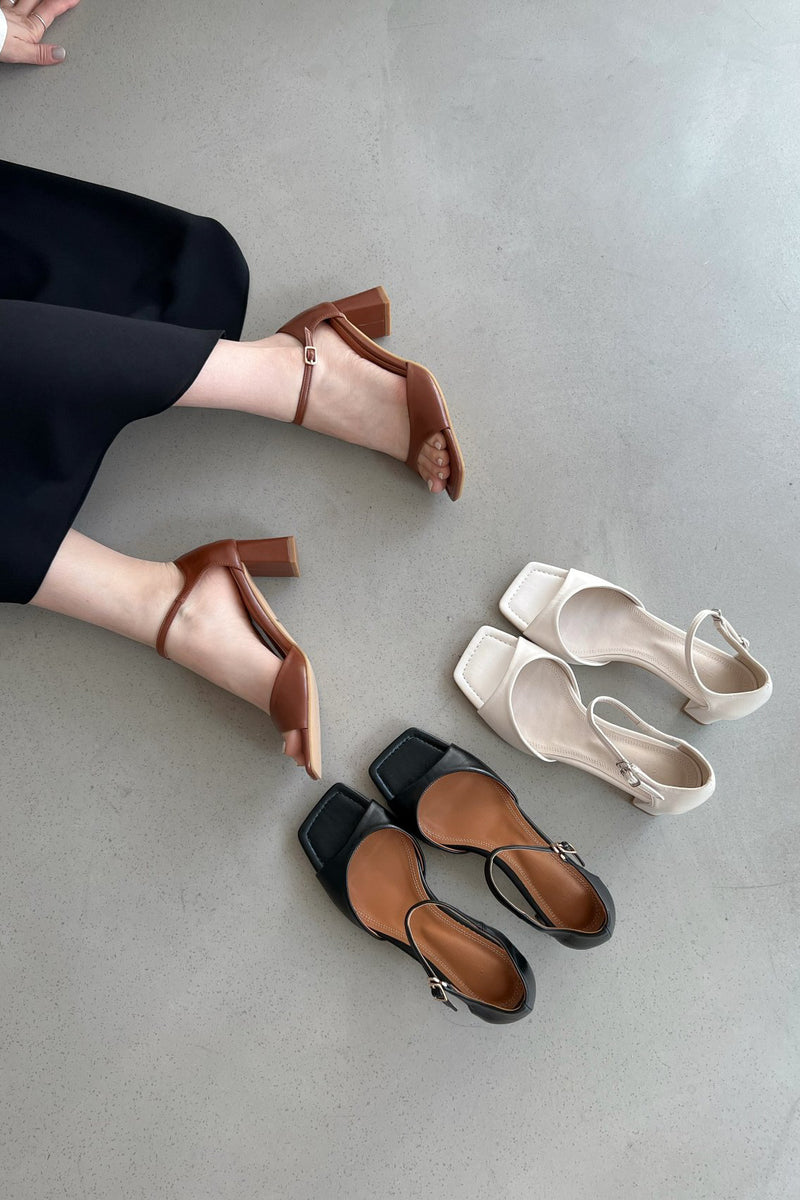 K2060 Alice Middle Sandal