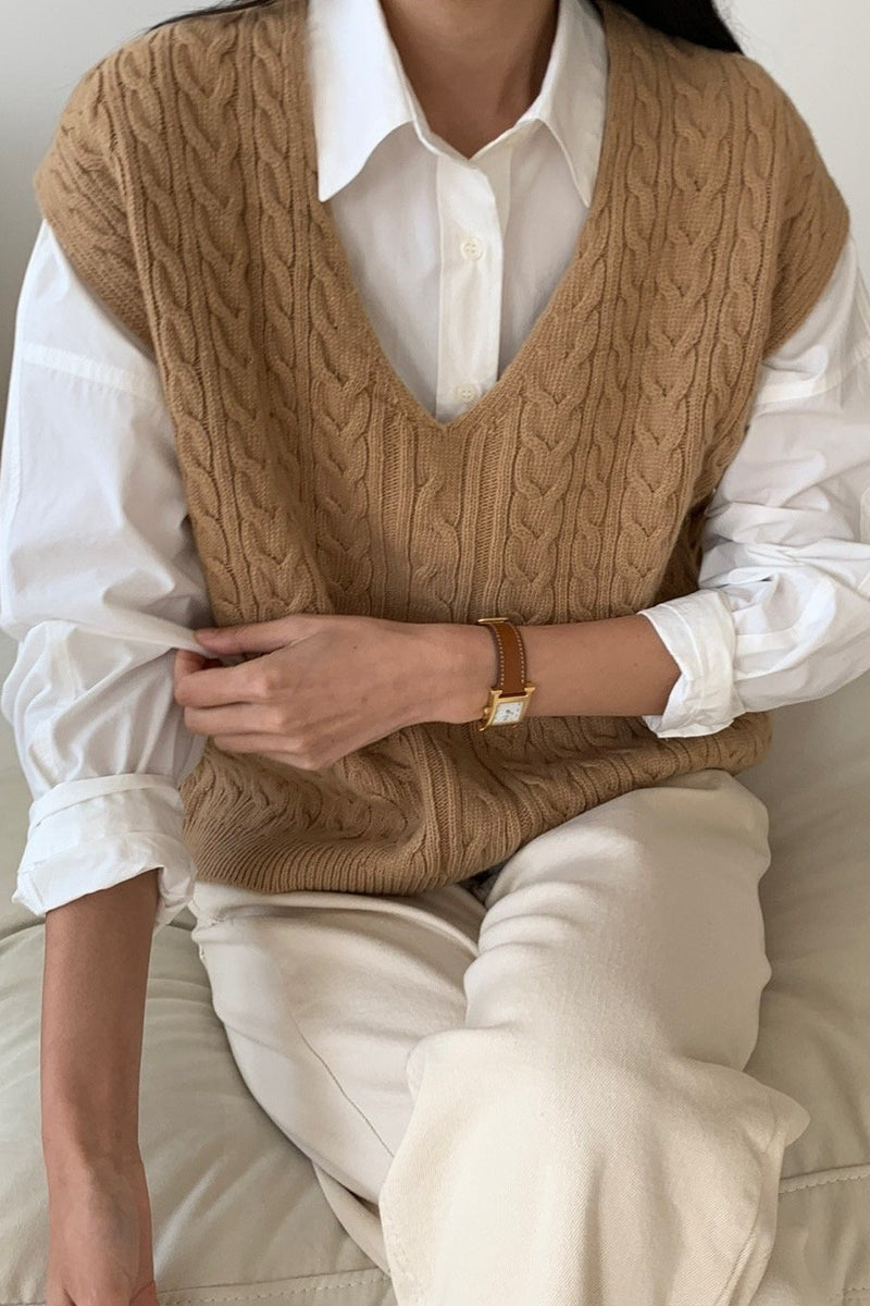 Loose Cable Vest